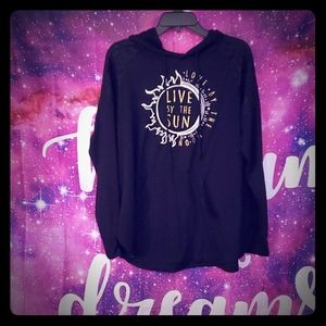 Black pull over top